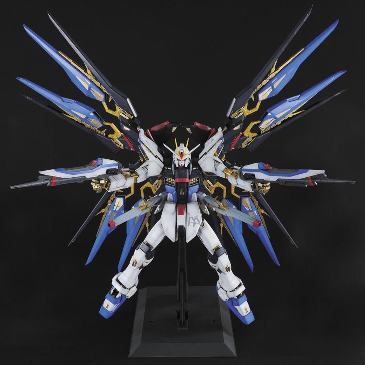 PG 1/60 Strike Freedom Gundam Plastic Model Kit