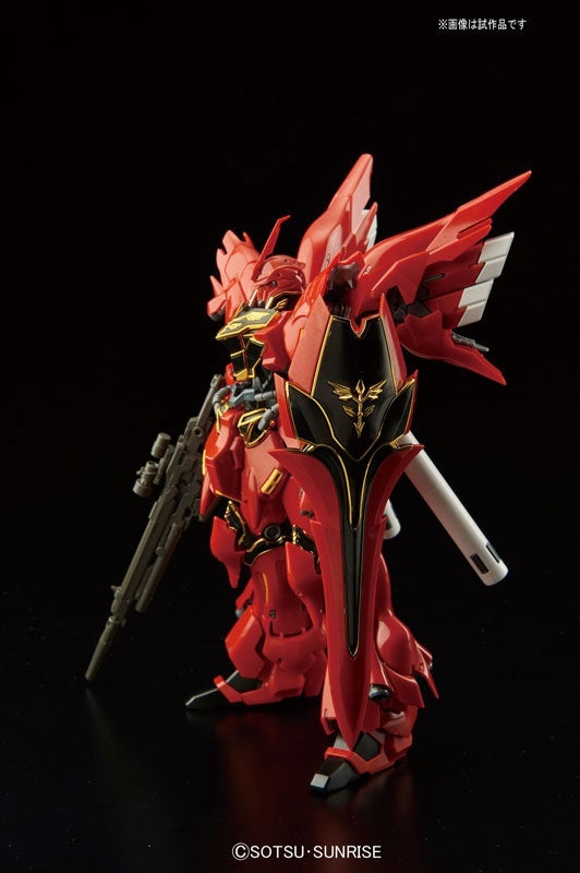 RG 1/144 Sinanju Plastic Model Kit