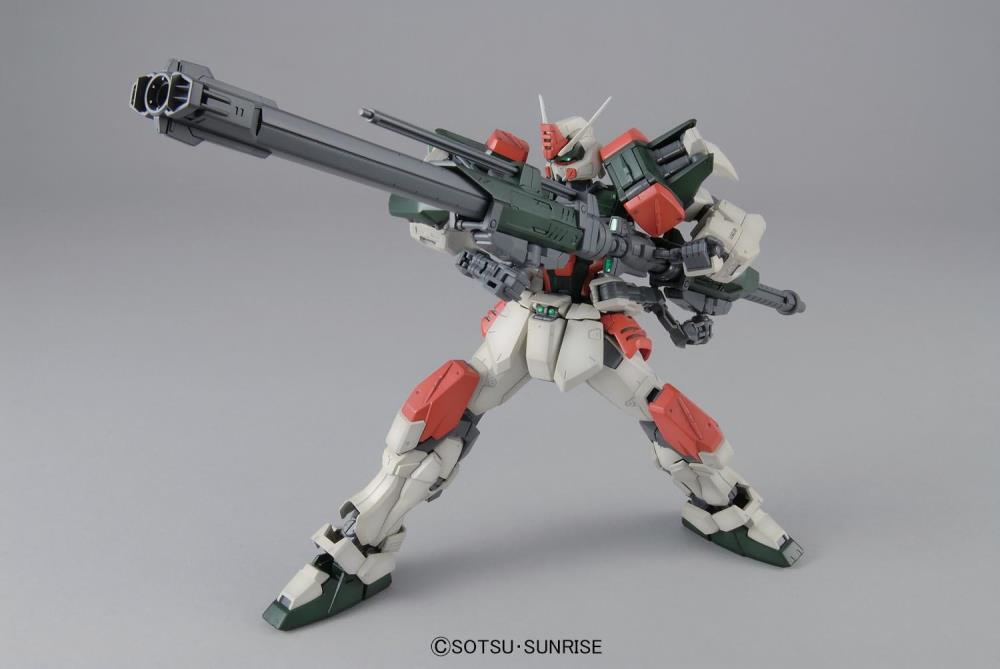 MG 1/100 Buster Gundam Plastic Model Kit